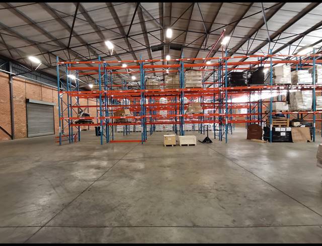 5,862M² WAREHOUSE FOR SALE IN POMONA